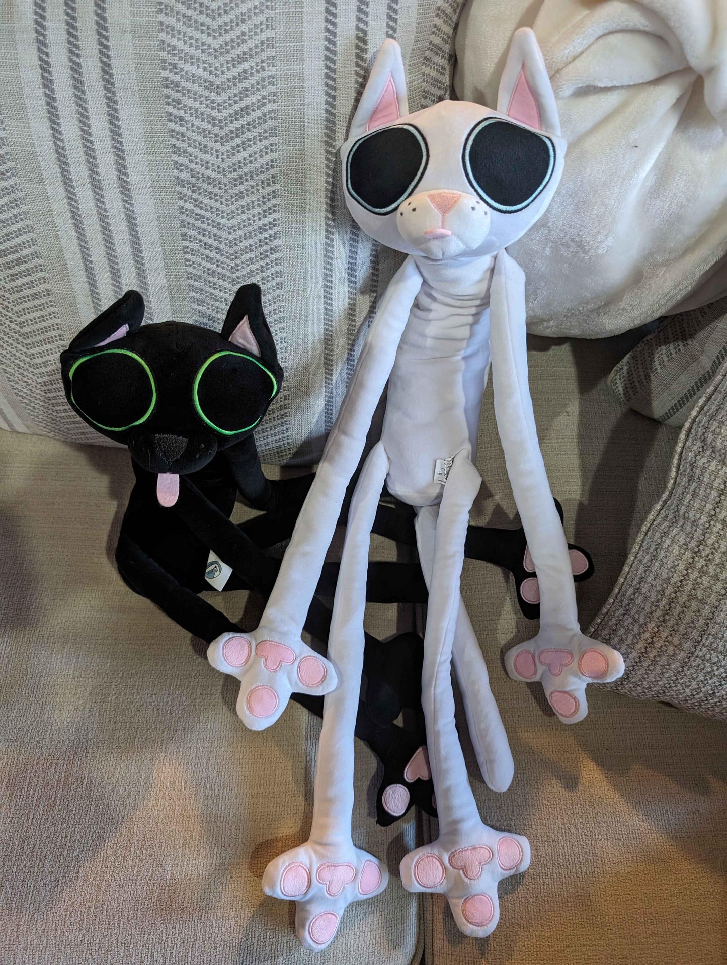 Misfit Noodle Cat Plush  READ DESCRIPTION